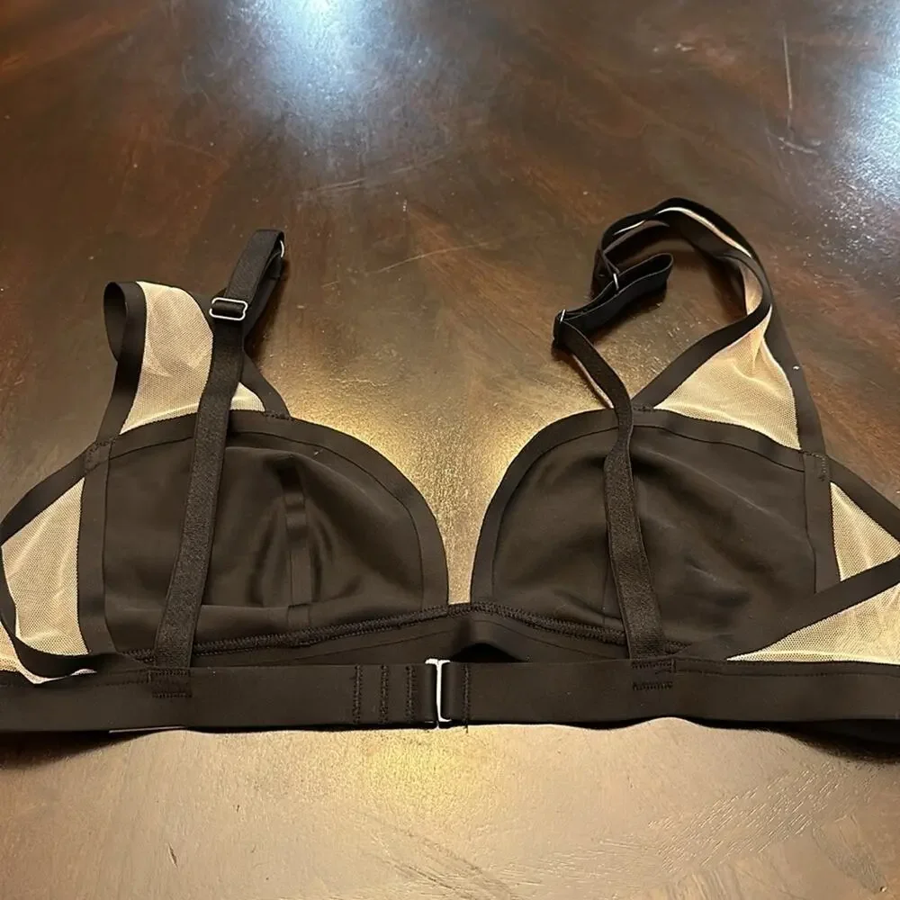 Victoria’s Secret bra size large NWOT